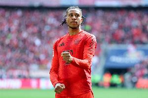 开云体育下载-基米希赞奥利塞：他工作非常刻苦，连踢两年比赛状态0下滑