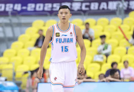 开云体育官网-陈林坚：在场上打得很放松，现在慢慢学会主动交流了